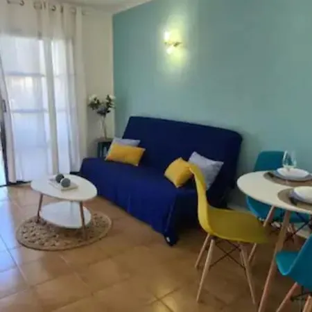 Torres Del Castillo Apartment *